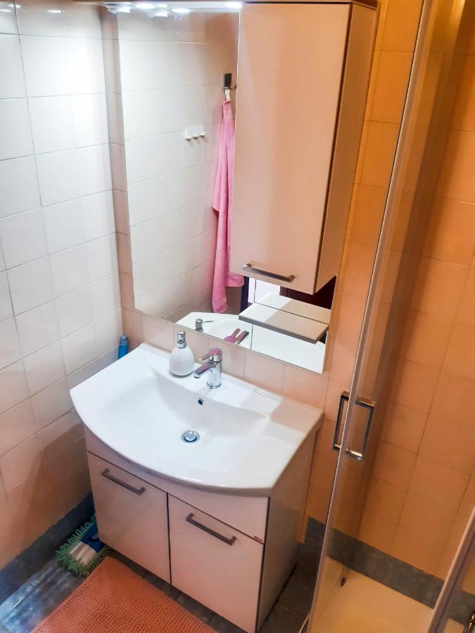 Apartmani Jutro Novalja Exterior foto